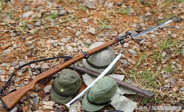 从1897年到二战结束,一直是日军步枪与轻机枪的标准制式刺刀