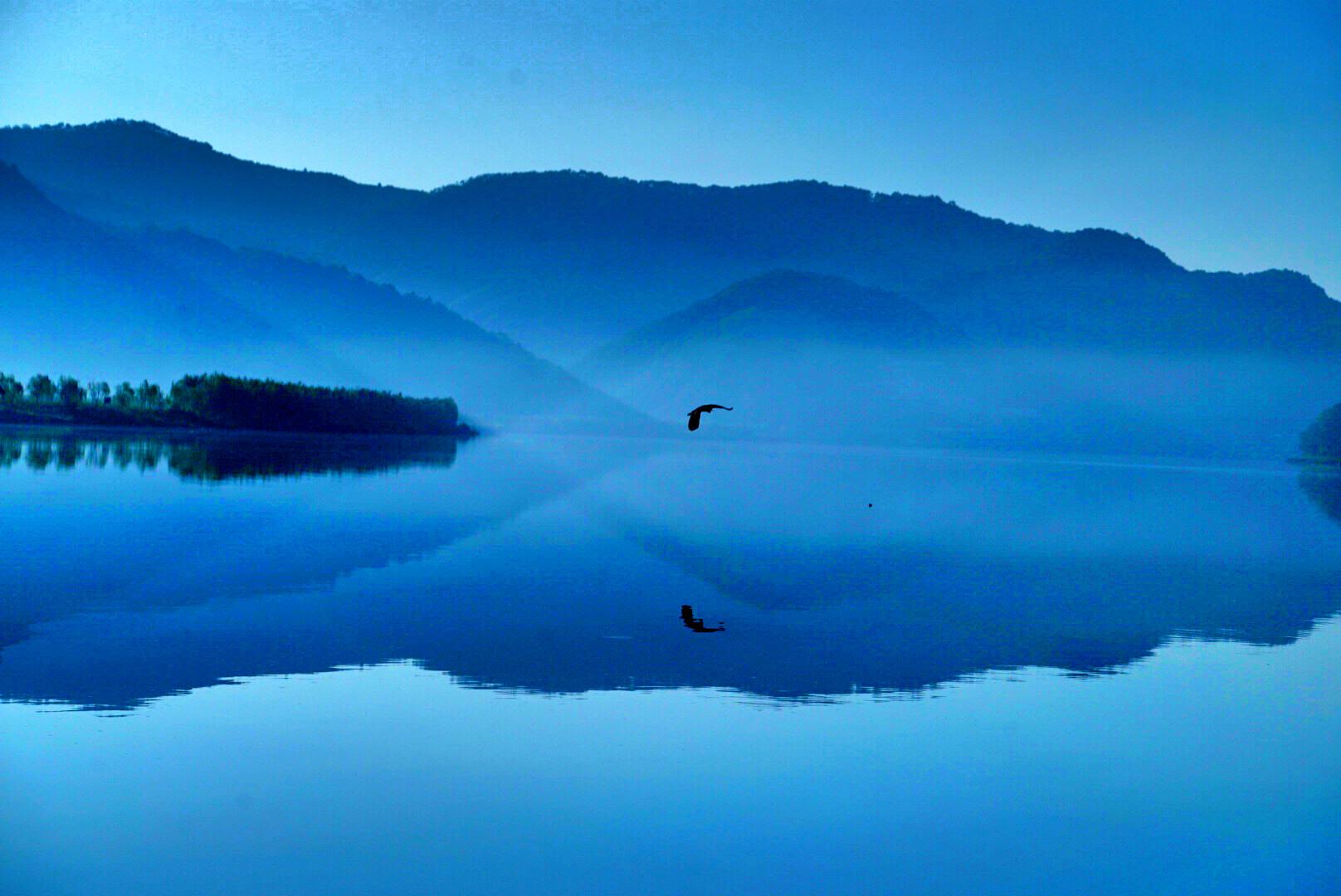 十一远离喧嚣,到叆河赏原生态的美景,这里人少