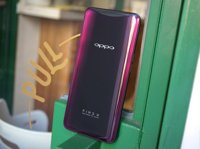 oppo find x引领全面屏潮流,获国产手机厂商致敬