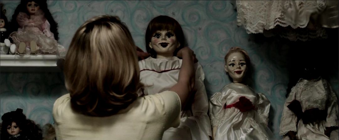由此还产生了两部"鬼娃娃"续集——2014年的 《安娜贝尔》