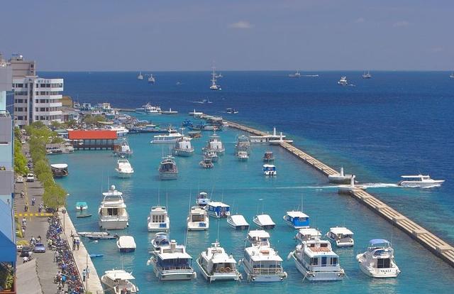 马尔代夫首都马累，世界上最小的首都，也是全世界最拥挤的城市