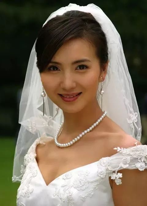 陈好婚纱_高清陈好婚纱图片