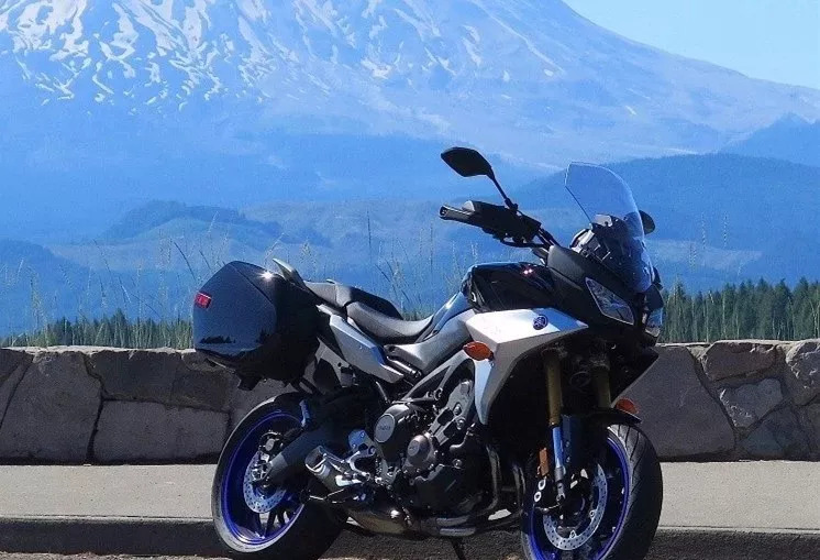 赏车|帅—2019款 yamaha tracer 900 gt 中量级拉力车