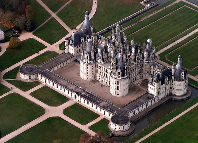 教你如何在一天之内玩遍法国所有最美的城堡