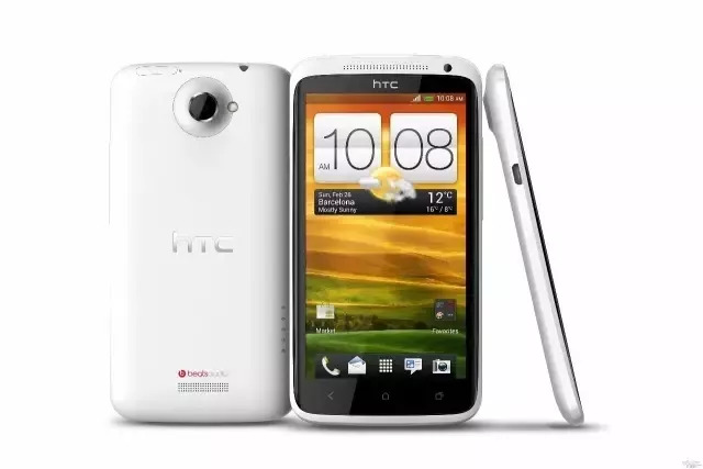 2008年:htc开发diamond和hd 和三星同样反应迅速的是htc,因为智能手机