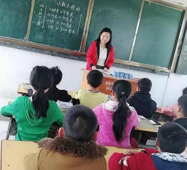 周党镇学校教师李双凤:学高为师 身正为范