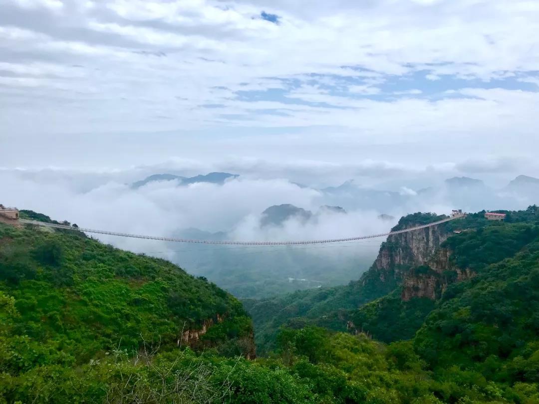 平山红崖谷景区怎么样