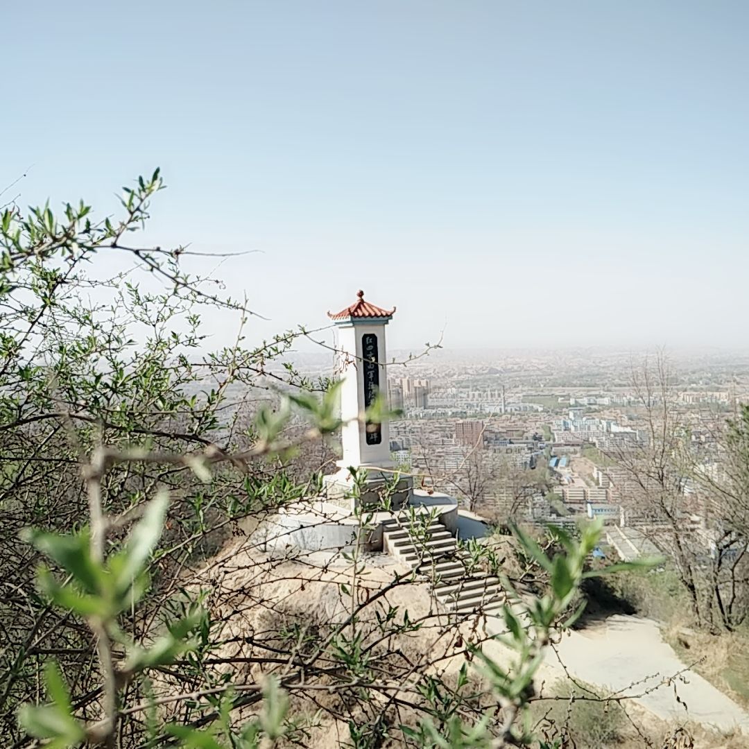 靖远还有这么美的旅游路线?周末浪走!_乌兰山