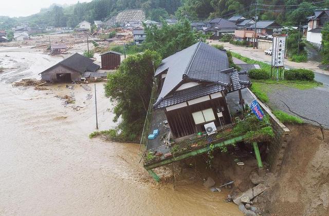 日本今年遭遇最惨夏天:高温,台风,洪水,地震大集合