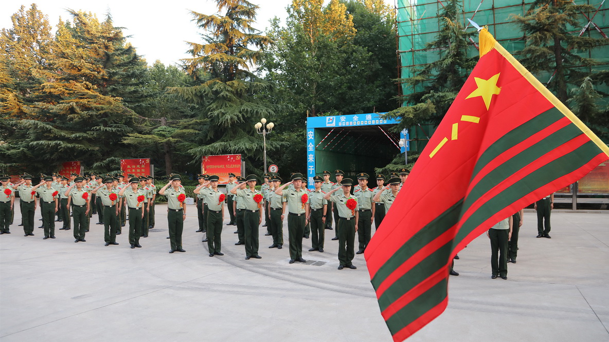 首次向武警部队旗告别,直击北京武警退役仪式