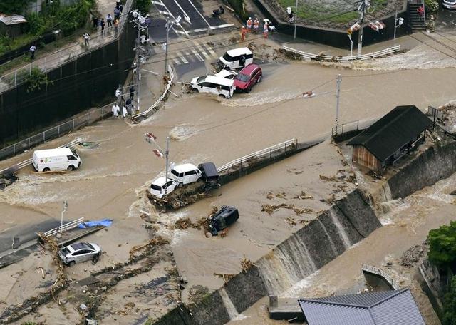 日本今年遭遇最惨夏天:高温,台风,洪水,地震大集合