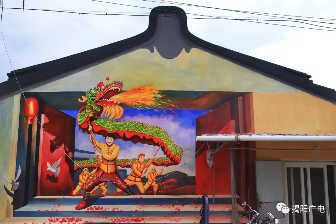潮汕传统民俗文化如此别具一格的墙绘文化,诠释新农村新风貌,传递文化