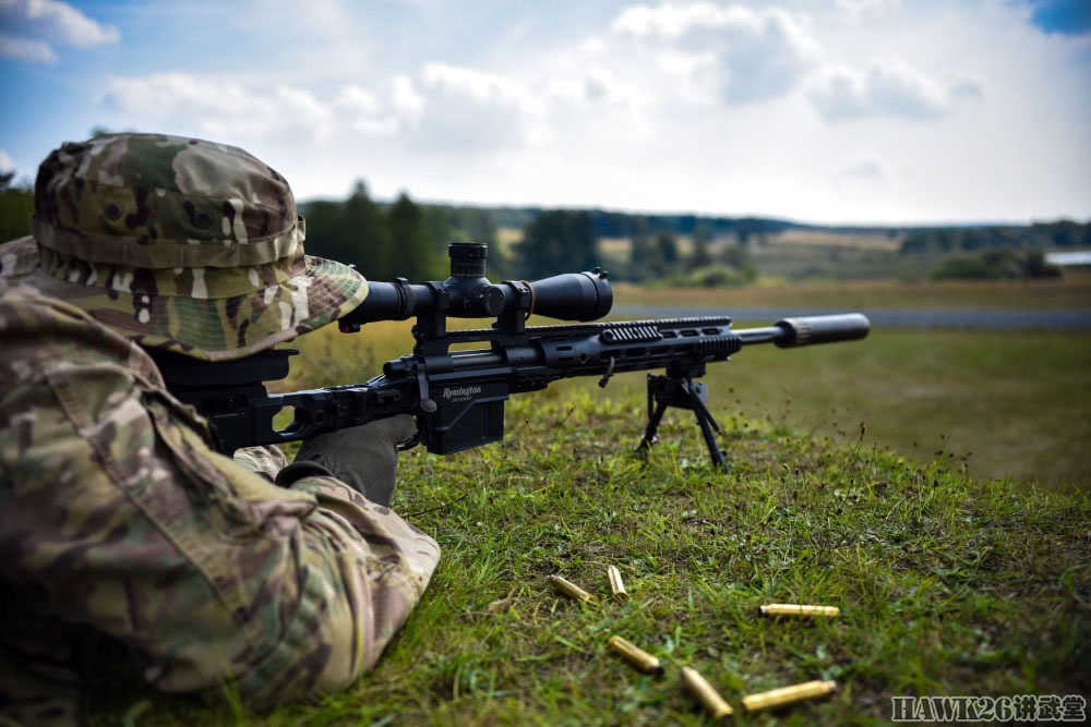 美军第173空降旅狙击手实弹训练 两款现役步枪各具特色