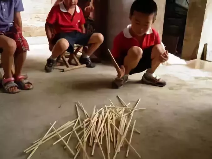 70,80后,90后,小时候开学的场景!你还记得吗. 正能量