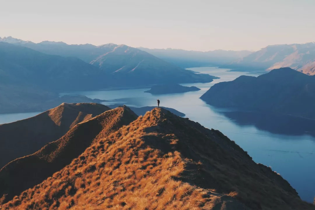 每日最美壁纸丨陪你踏遍崇山峻岭,一起看过山川河流