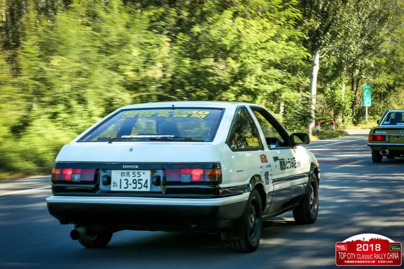 ae86配备丰田红极一时的1.