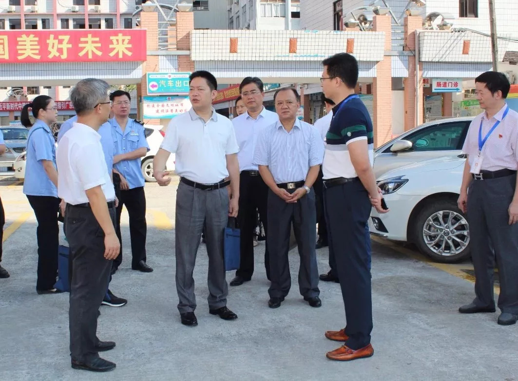 9月4日上午, 李腾飞副市长率领周文浣副秘书长, 市人社局,市食药监局