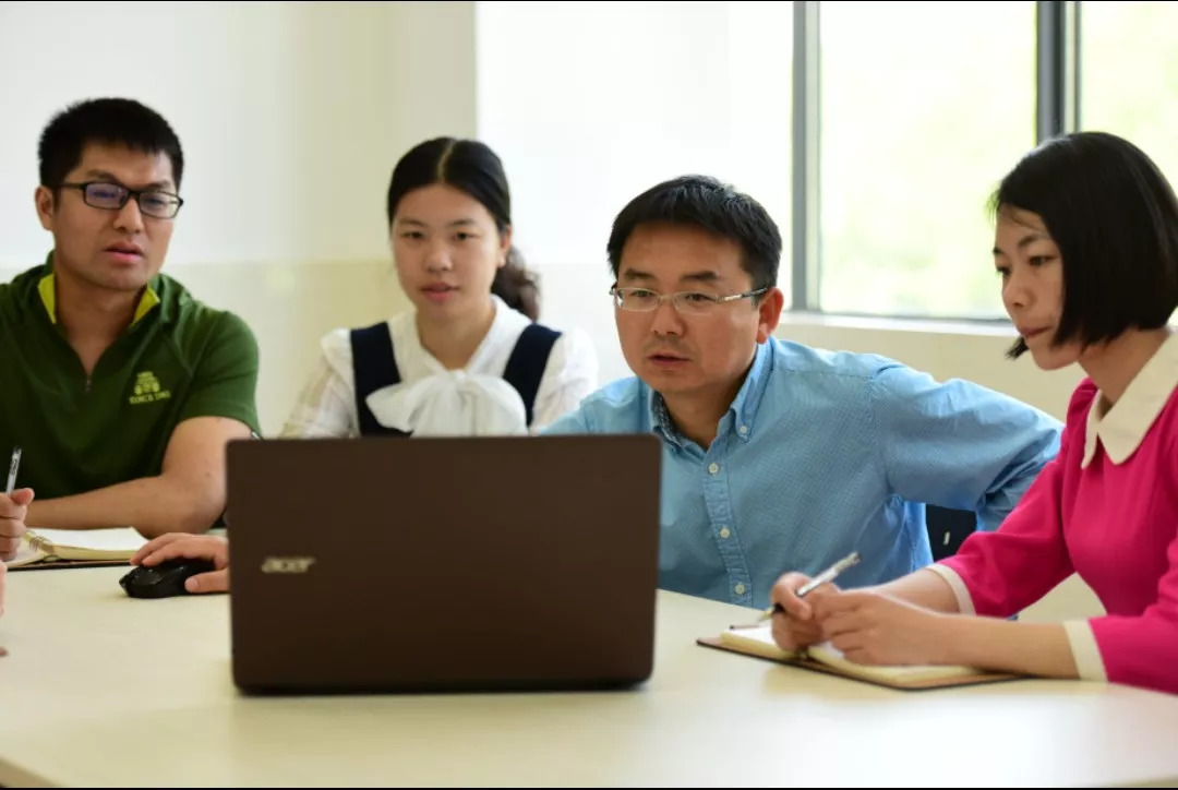 学习贯彻全国教育大会精神,且看华农师生的一场"对话!