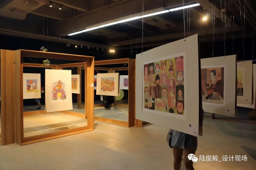 首届circle圆行国际插画季展览现场参展艺术家