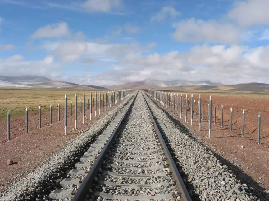 关于青藏铁路冻土工程,助力"天路"筑路技术项目