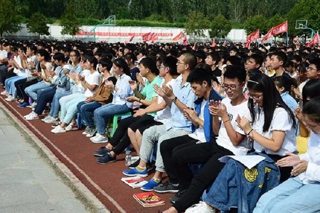 直播天中最美的教师节上蔡一高成为清华大学优质生源中学