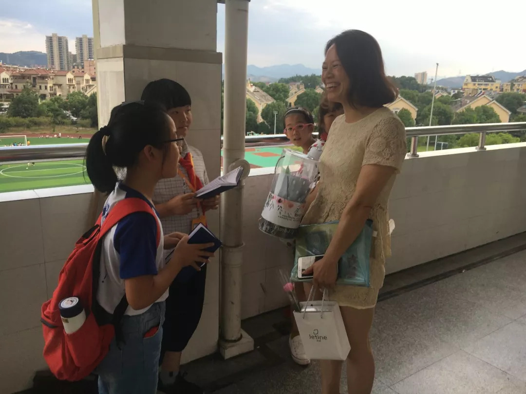 武义县实验小学王玉兰老师▼武义县实验小学邓乔老师▲武义县实验小学