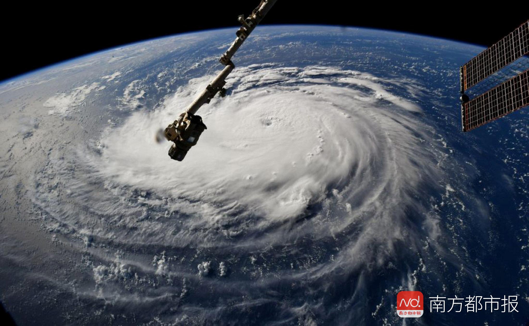 壮观！国际空间站宇航员实拍飓风弗洛伦斯：风眼内一清二楚