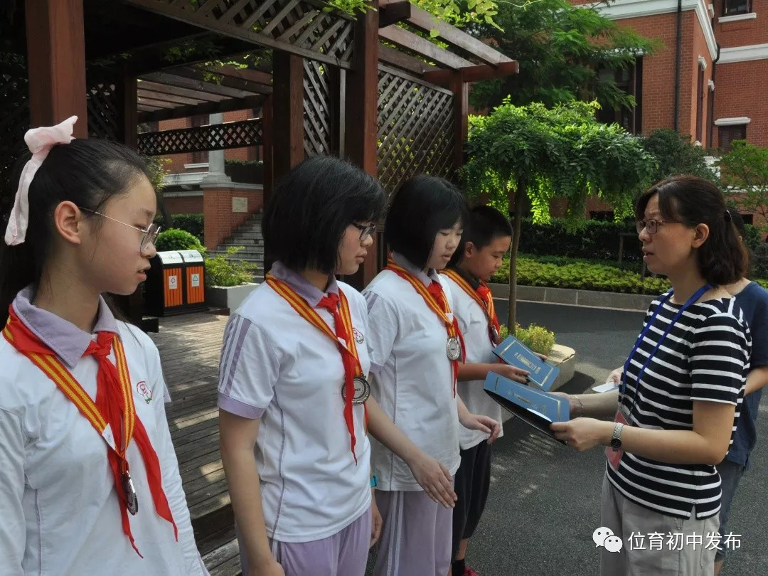 stem 位育初级中学的学生能够在本次国际大赛中获得银奖,是科技指导