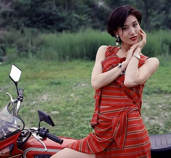 老照片:90年代的中国女人
