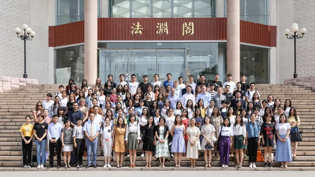 中欧法学院2018-2019学年开学典礼顺利举行