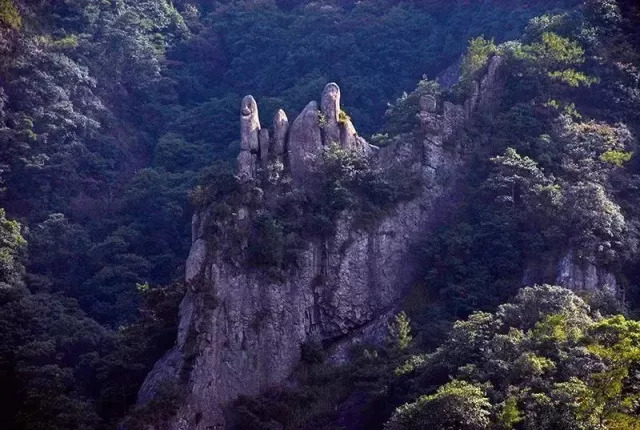 闽侯五虎山和闽越水镇亮相"清新福建"旅游投融资合作与重大项目推介