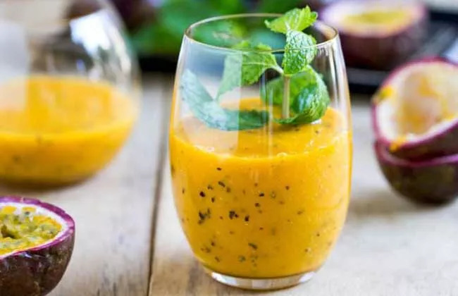 **Indulgent Smoothie Recipes to Boost Weight Gain: Deliciously Tempting Blends to Add Pounds with Pleasure**