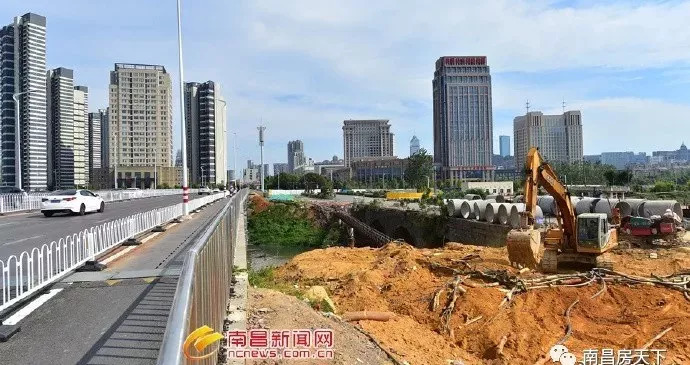 九龙大道南延段预计12月主线通车!昌南大道快速路墩柱