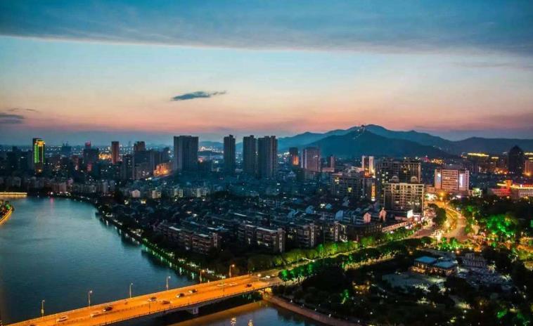 浙江省唯一一座三线城市,实力比衢州,丽水还强,不是金华