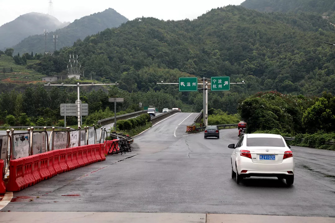 甬台温高速公路大溪岭—湖雾岭隧道提前通车了!