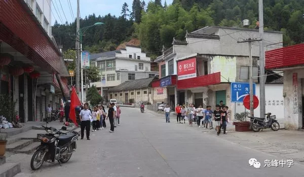 小手拉大手,共建美丽凫峰,凫峰中学志愿宣传在行动