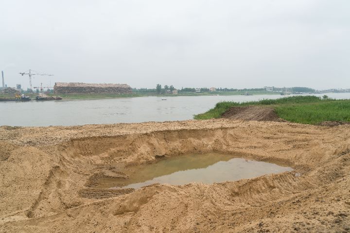 沅江市畜牧水产局原局长冯正军,沅江市漉湖芦苇场原三任党委