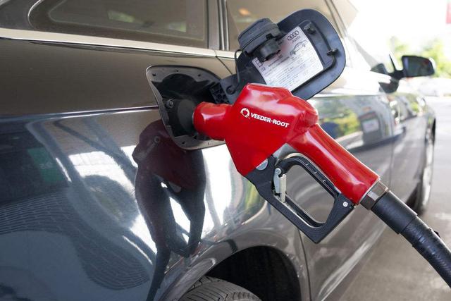 最新消息:狼来了海宝博湾石油92号汽油仅售526元外资加油站将使油价下降?