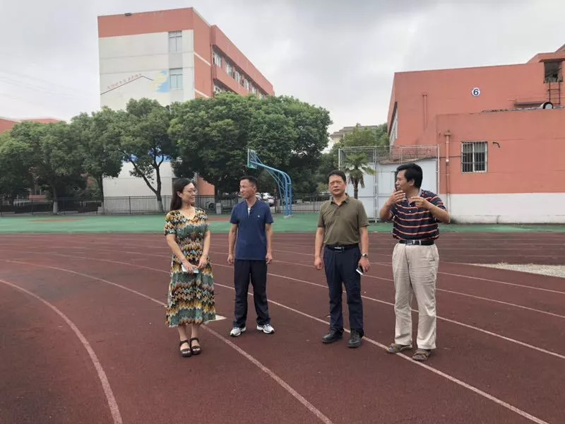 侨谊教育集团总校长王陆雁参观金星中学