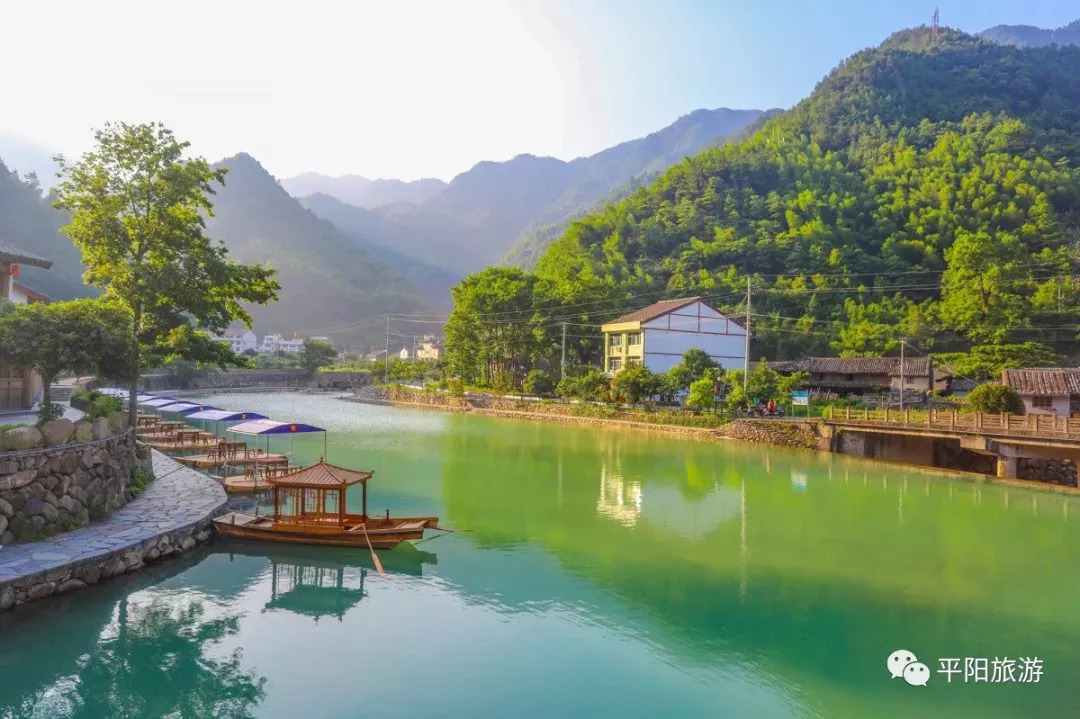 晚期民居博物馆"之称顺溪古建筑群;  第二天 游览3a级景区村—水口村