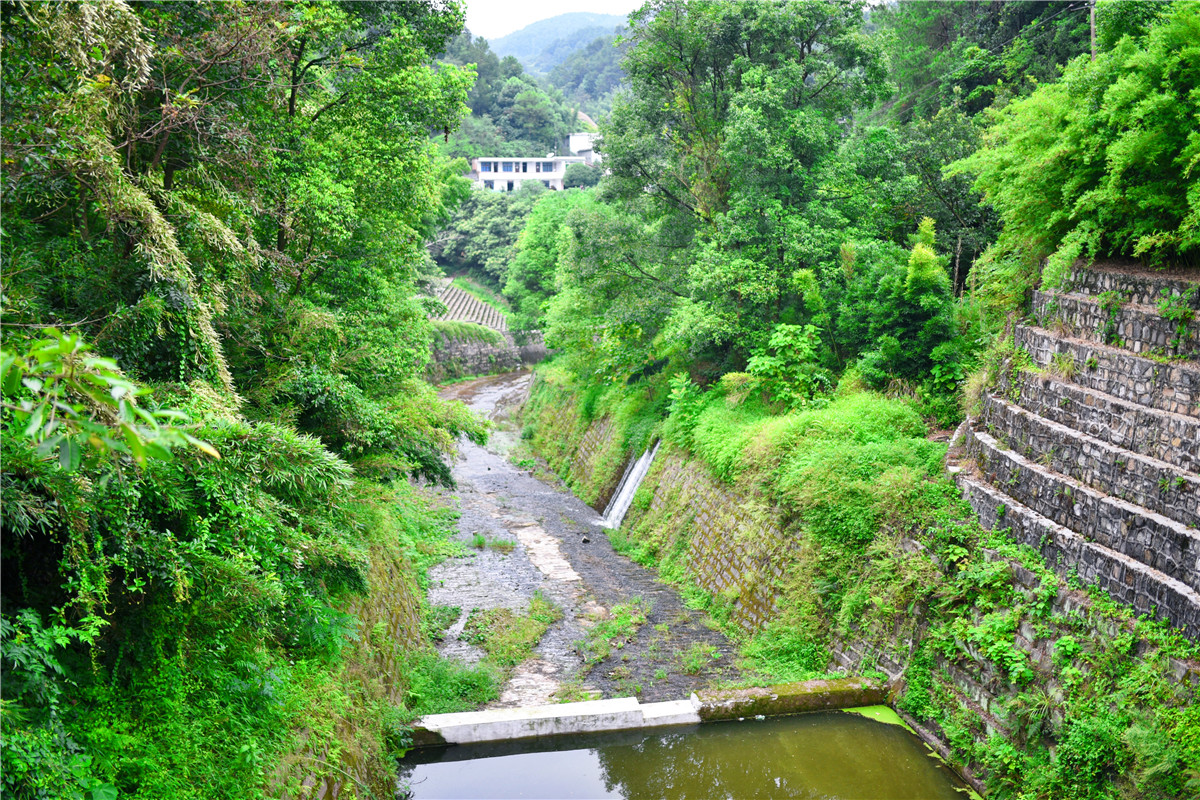 玩得高兴:高县风景美如画,并且景区不收门票