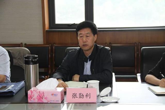 我区召开蒙华铁路征地拆迁工作座谈汇报会