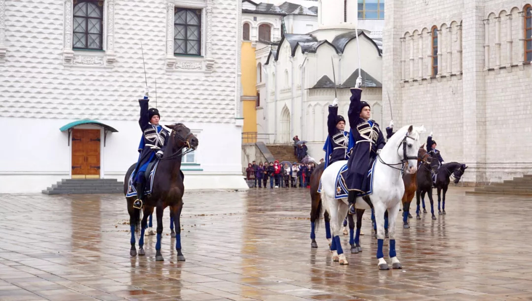 中國遊客在俄羅斯國寶級殿堂裡大小便，俄國網民都震驚了！ 旅行 第9張