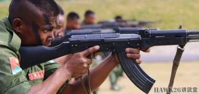美国专家:缅甸佤邦"81-8"步枪与中国81式有哪些区别