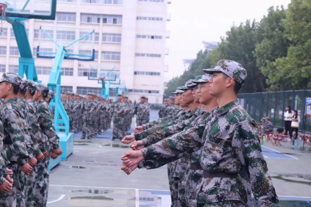 军训第七天 | 恭喜学弟学妹们求雨成功