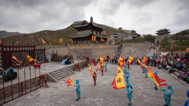 雁门关下发现杨家将后人大约有五百人村中的杨家祠堂已有千年