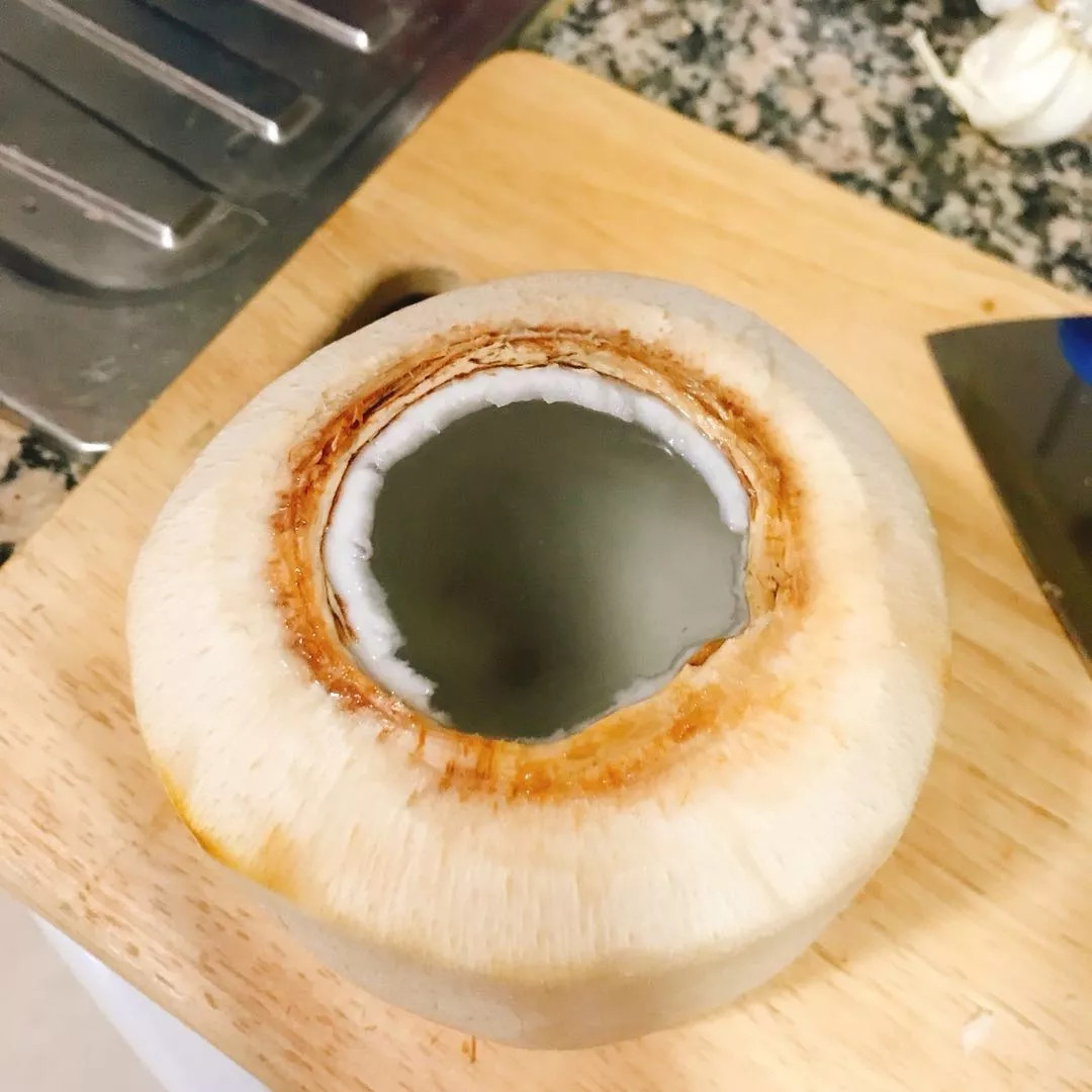 青椰子打开怎么吃