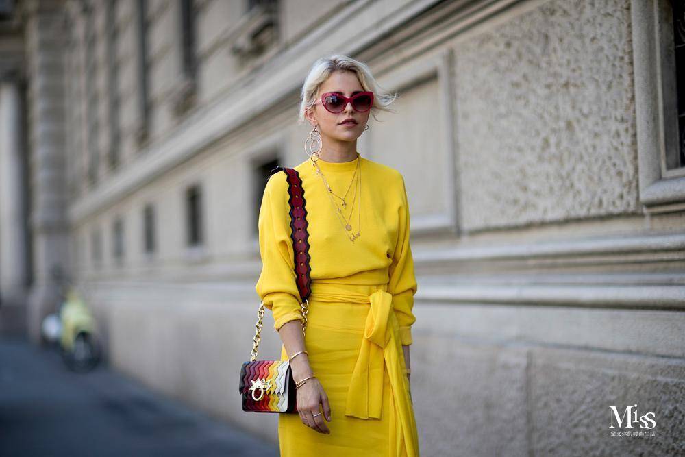 时髦靓丽的黄色，是你的秋日最佳时尚拍档时尚风向