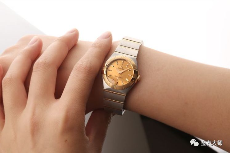 泛亚电竞盘点长沙回收的几款受女性喜爱的腕表(图3)