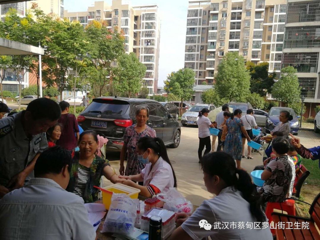 保障人民身体健康,按照市,区血吸虫病防治方案要求,奓山街卫生院定于